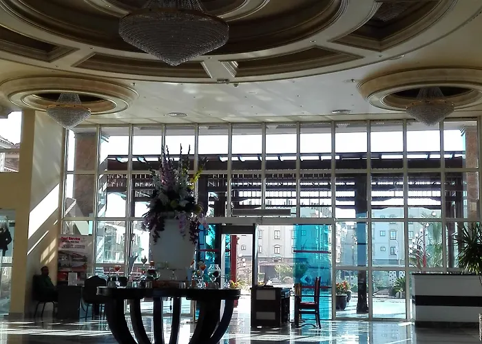 Hawaii Caesar Palace Aqua Park - Families And Couples Only 4* Хургада