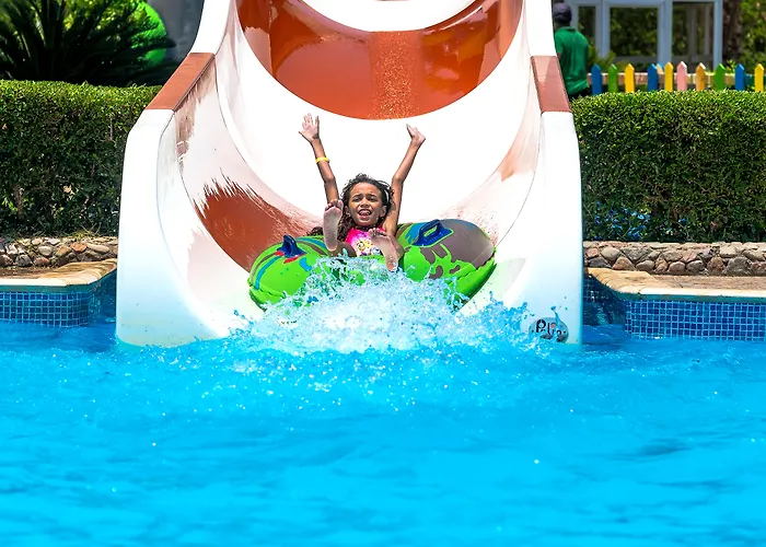 Hawaii Caesar Palace Aqua Park - Families And Couples Only 4*