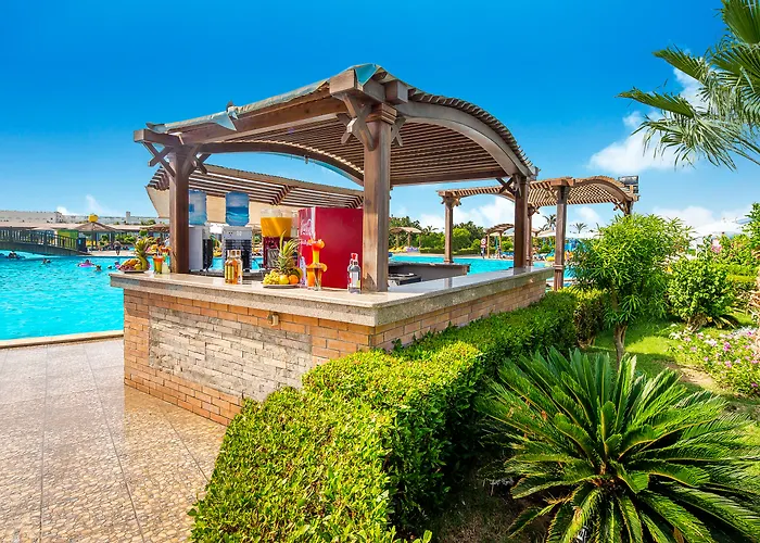 Hawaii Caesar Palace Aqua Park - Families And Couples Only Курортный комплекс 4*
