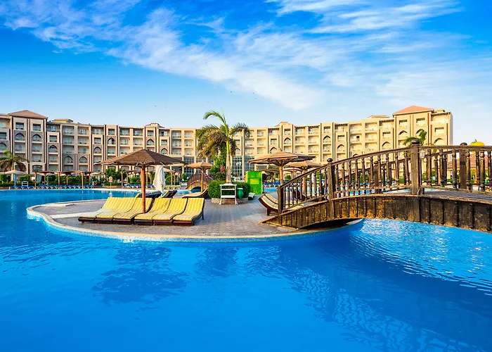 Курортный комплекс Hawaii Caesar Palace Aqua Park - Families And Couples Only Хургада