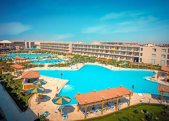 Курортный комплекс Hawaii Caesar Palace Aqua Park - Families And Couples Only Хургада