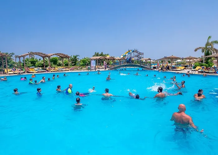 Hawaii Caesar Palace Aqua Park - Families And Couples Only Курортный комплекс